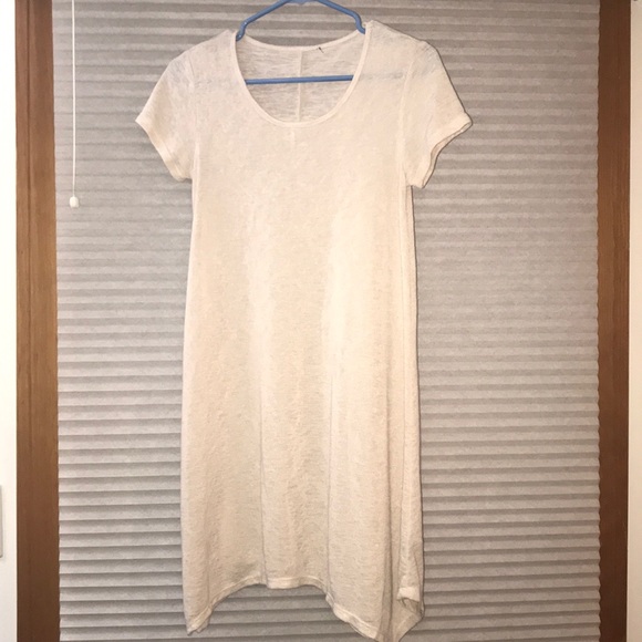 Forever 21 Dresses & Skirts - Cream T-Shirt Shift Dress